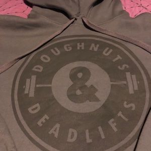 Donuts and Deadlifts cropped hoodie - medium